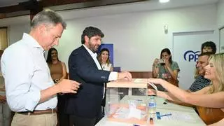 López Miras: "Todo el tiempo que aguante Pedro Sánchez va a ser de agonía para los españoles"
