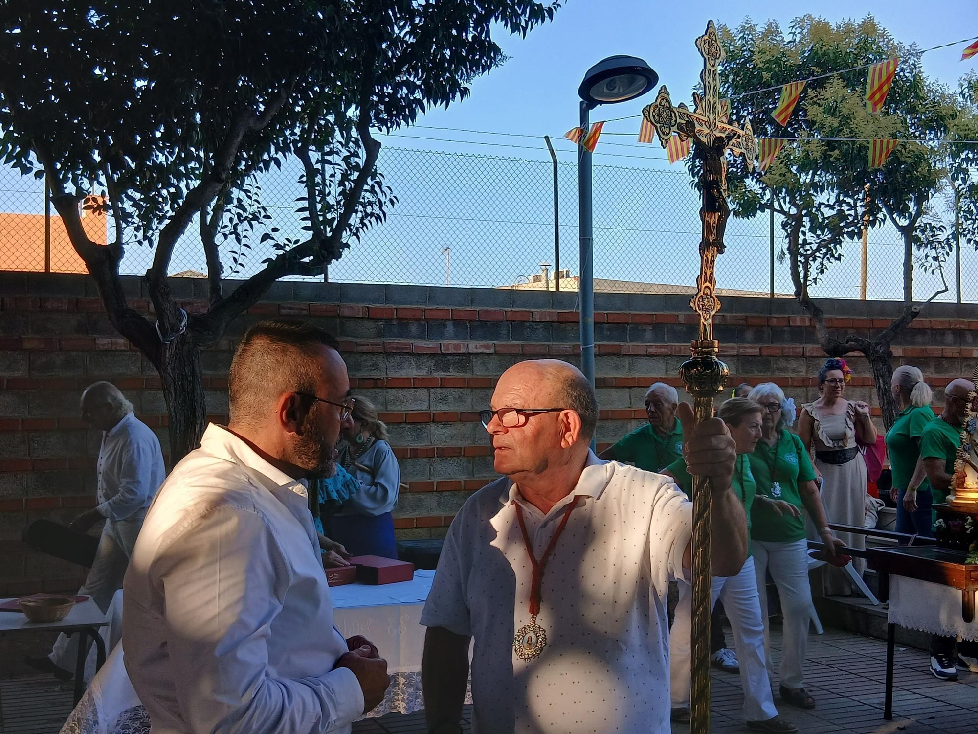 Misa y procesión en las fiestas del barrio El Progreso en Vila-real
