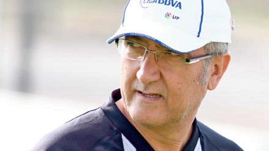 Gregorio Manzano, durante el entrenamiento de ayer.