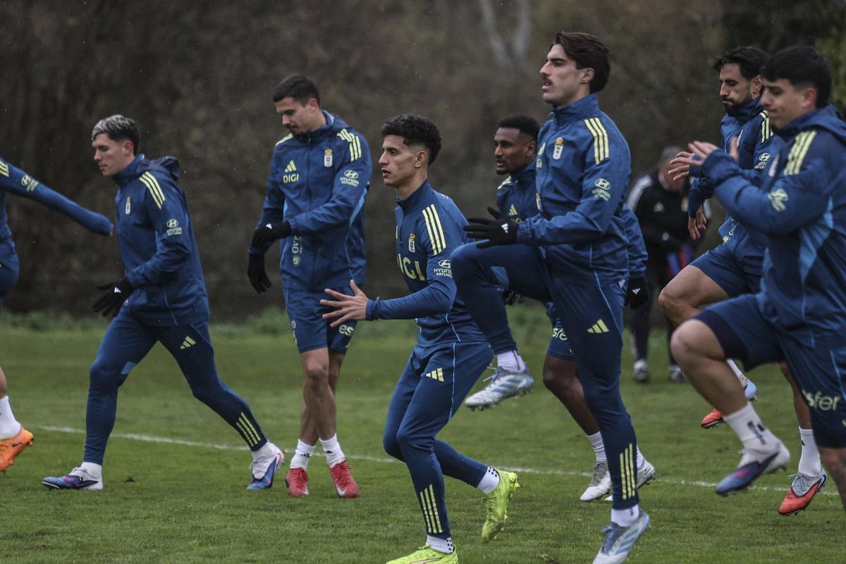EN IMÁGENES: así fue la jornada de entrenamientos del Real Oviedo en El Requexón previa al duelo ante el Girona