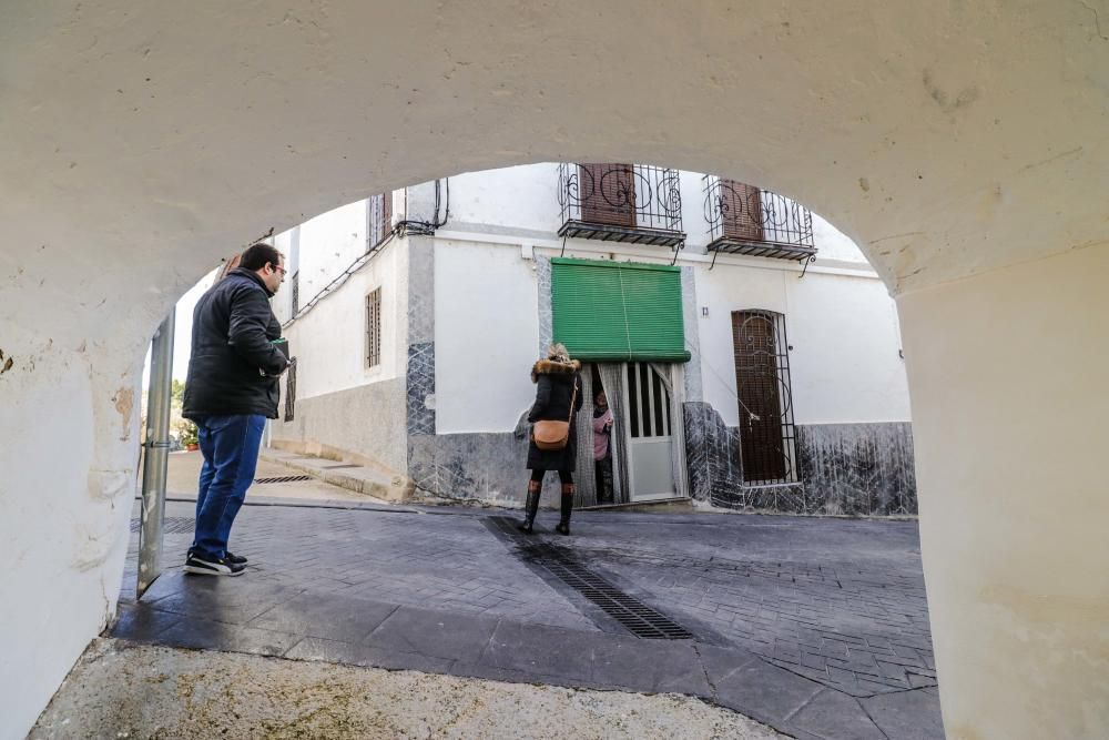Así están las calles de los pueblos de Alicante que están en riesgo de desaparecer