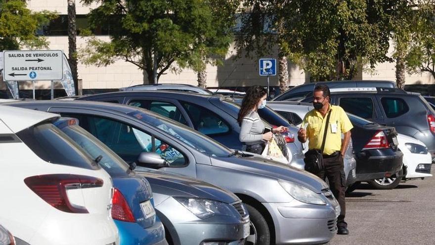 La plataforma Aparcamientos Reina Sofía lamenta la adjudicación del parking a Eysa