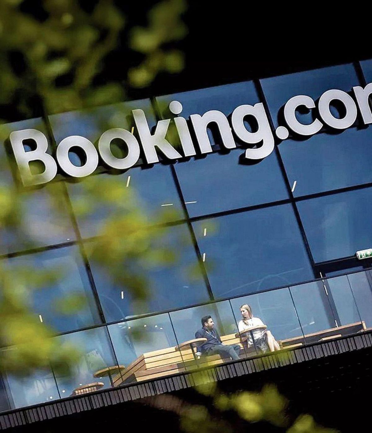 Booking pacta indemnitzacions d’almenys 30.000 euros a BCN Booking pacta indemnitzacions d’almenys 30.000 euros a BCN