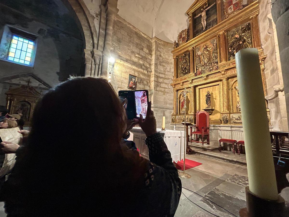 EN IMÁGENES: El monasterio de San Salvador de Cornellana acoge una nueva jornada de visitas guiadas
