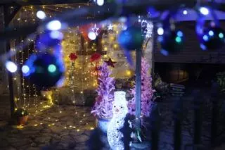 EN IMÁGENES: Así brilla Aciera, el pueblo asturiano más navideño del mundo