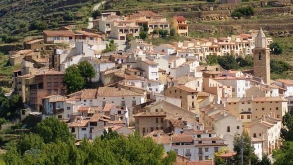 Imagen panorámica de Cortes de Arenoso, municipio del Alto Mijares.  | MEDITERRÁNEO