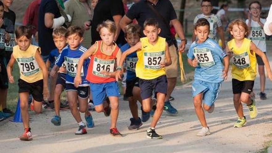 Niños participando en la actividad.