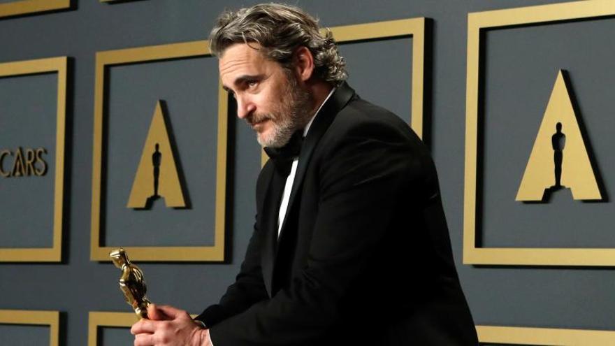 Joaquin Phoenix deja a Banderas sin el Oscar a mejor actor