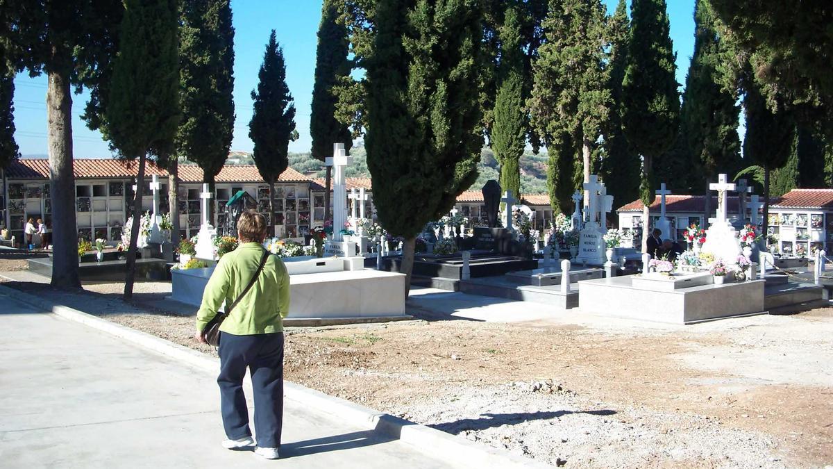 Vista del cementerio municipal San José de Cabra.