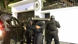 México pide en La Haya sanciones para Ecuador por el ataque policial contra su embajada en Quito