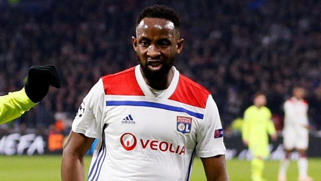 Moussa Dembele, en un partido con el Olympique de Lyon.
