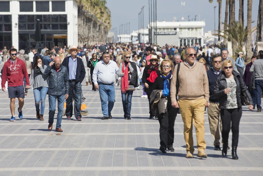 Tiempo veraniego en Valencia durante el Domingo de Ramos