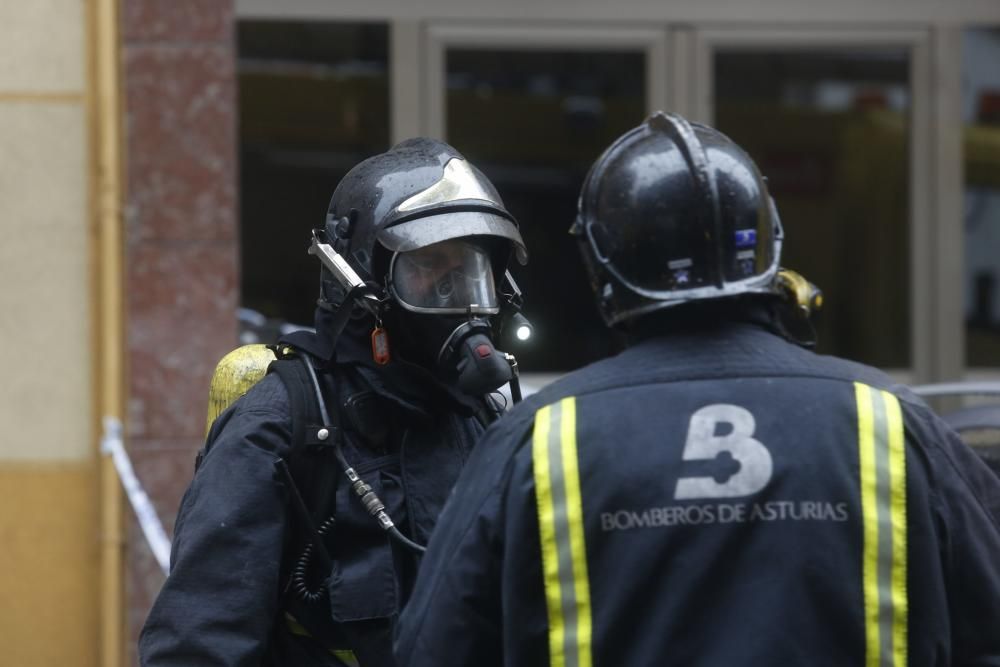 Incendio en un garaje de la calle Doctor Marañón de Avilés