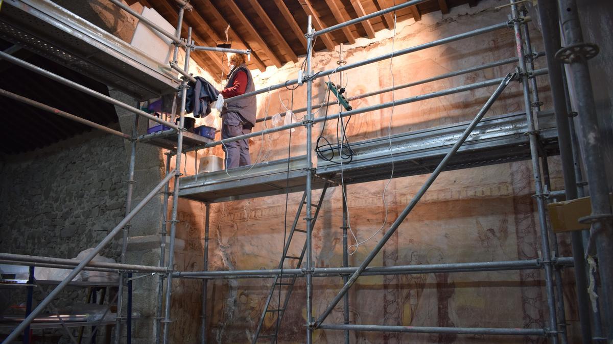 Restauración de las pinturas de la ermita de Muga de Sayago