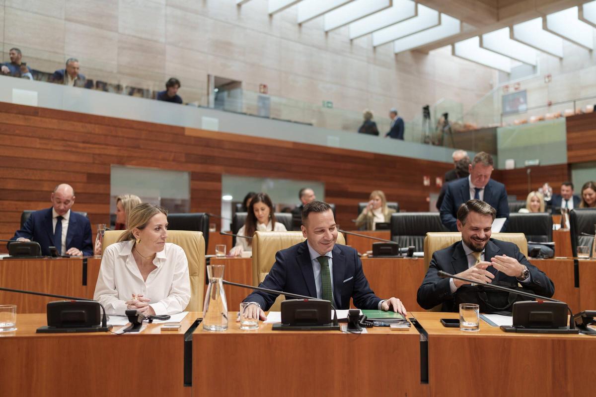 Fotogalería | Primer pleno de la nueva Legislatura en la Asamblea de Extremadura, en imágenes