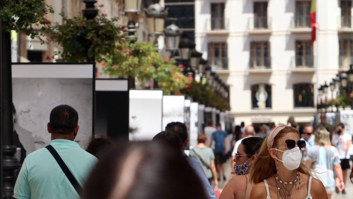 Aunque los brotes han bajado, el número de casos positivos confirmados no deja de subir.