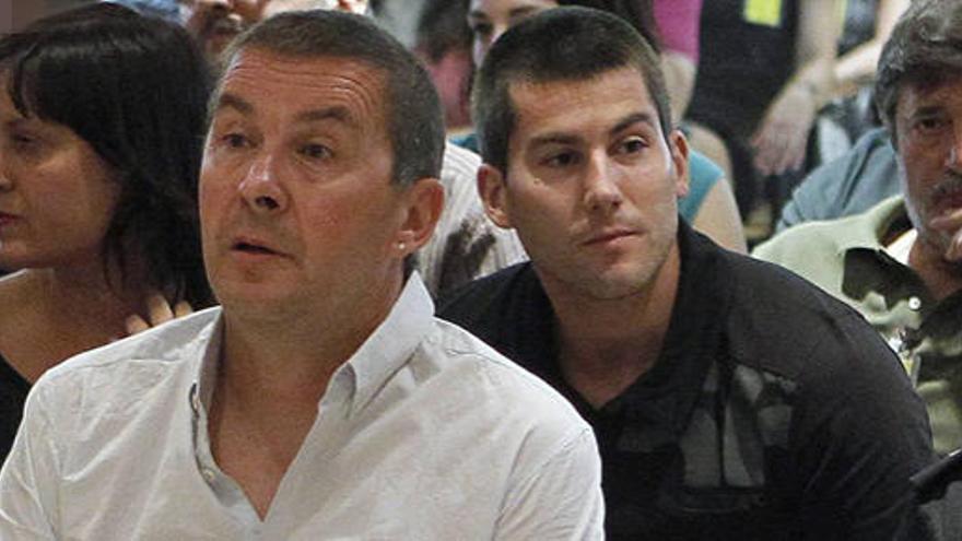 Arnaldo Otegi, en la Audiencia Nacional, con Díez Usabiaga al fondo