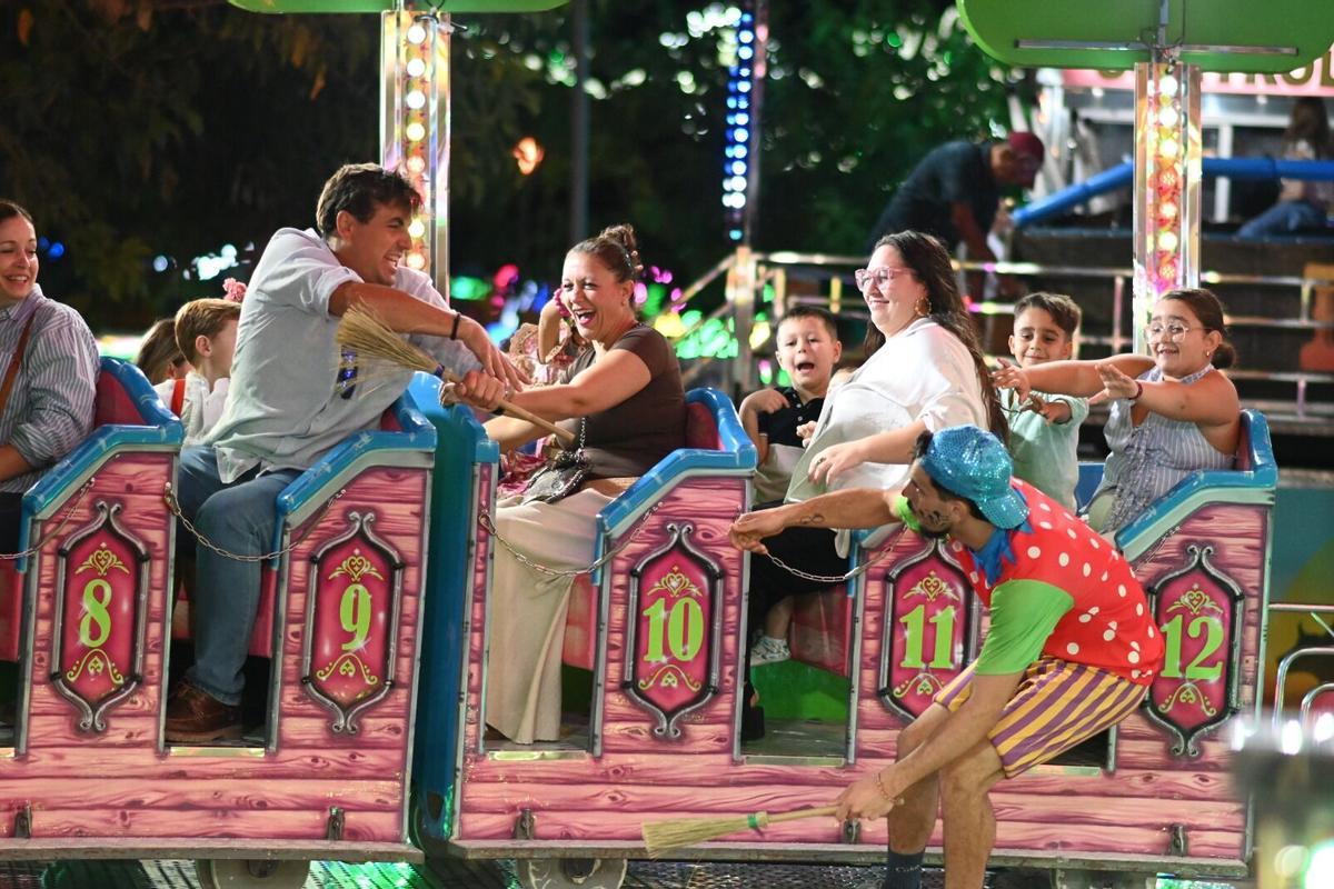 Gran ambiente y afluencia de público en la Feria Real de Baena