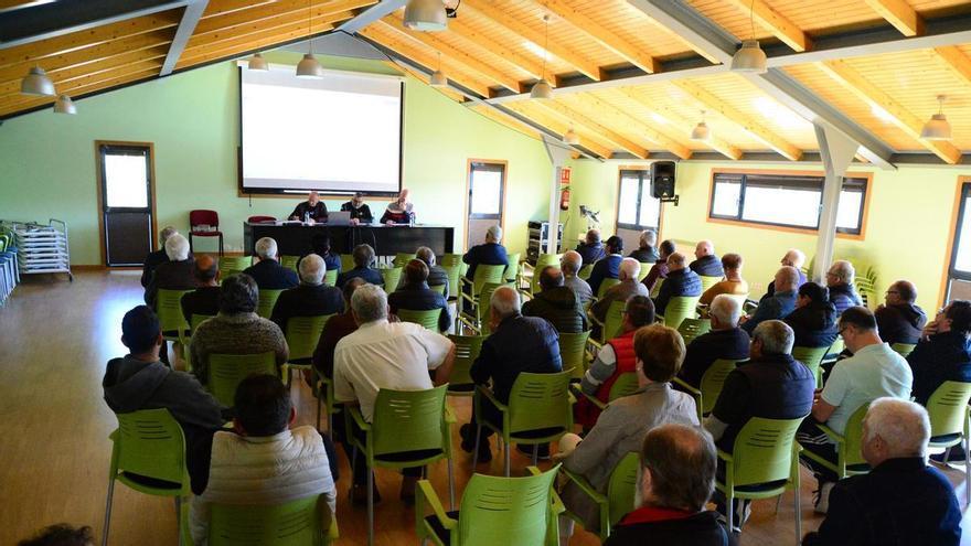 Comuneros de Domaio votan la lista encabezada por Rubén García