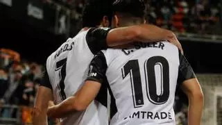 El plan del Valencia con Guedes y Carlos Soler