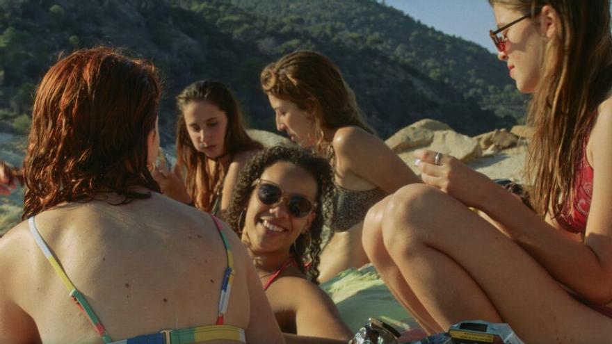 Crítica de &#039;A nuestros amigos&#039;: la cultura como motor de cambio