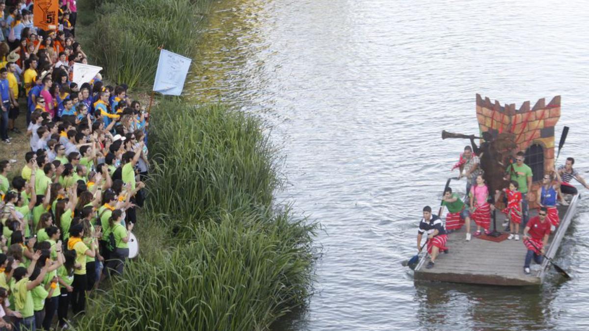 Zamora recupera las peñas, que el martes inaugurarán las fiestas