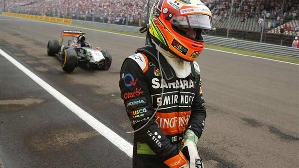 'Checo' Pérez, en el momento de abandonar