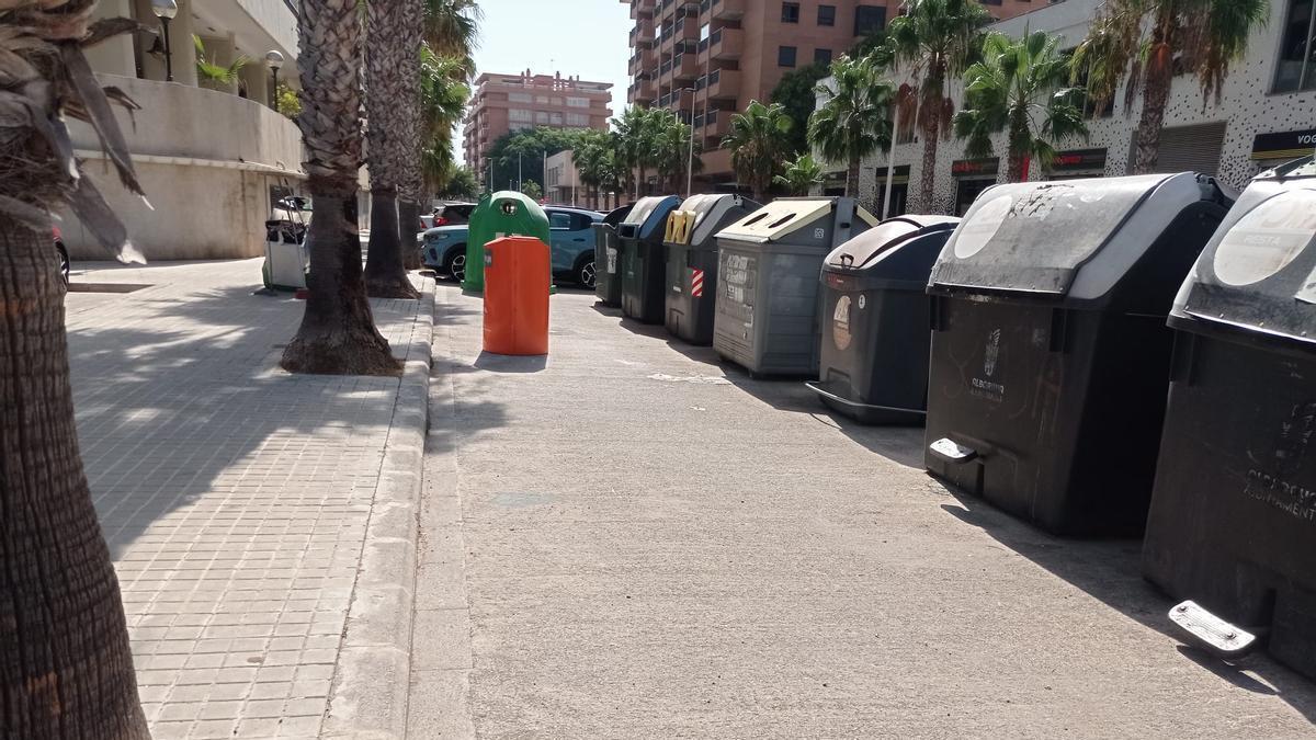 Los contenedores actuales de La Patacona, antes de la sustitución.