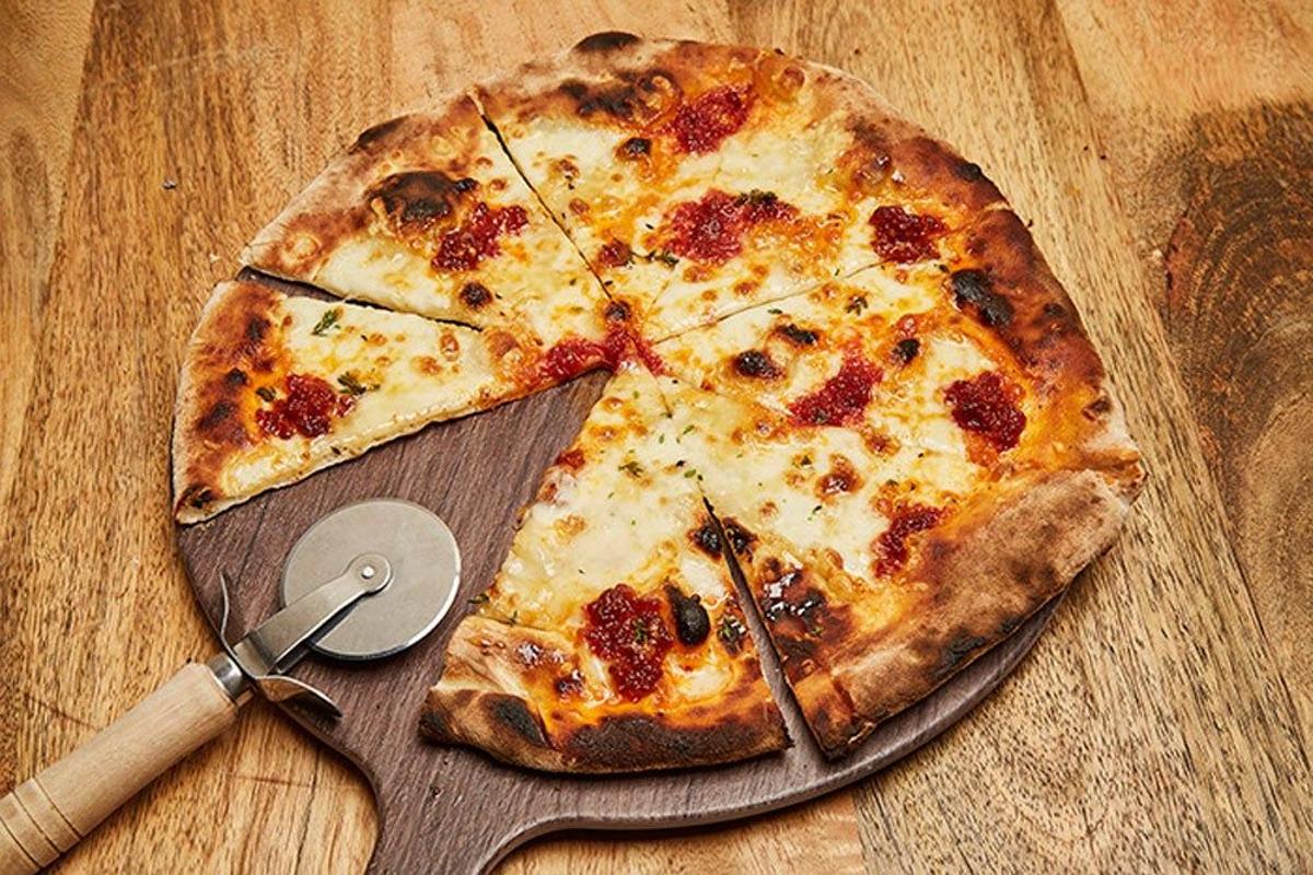 Pizza de sobrasada en Massa Pizza en Madrid