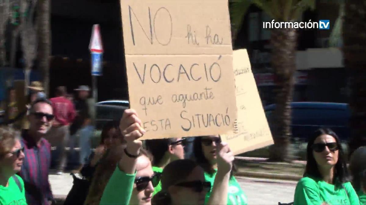 El profesorado sale a las calles de Alicante en la huelga educativa