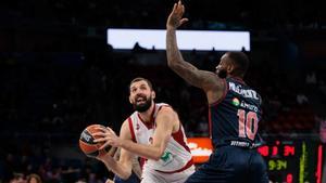 Nikola Mirotic, en el Buesa Arena ante Baskonia