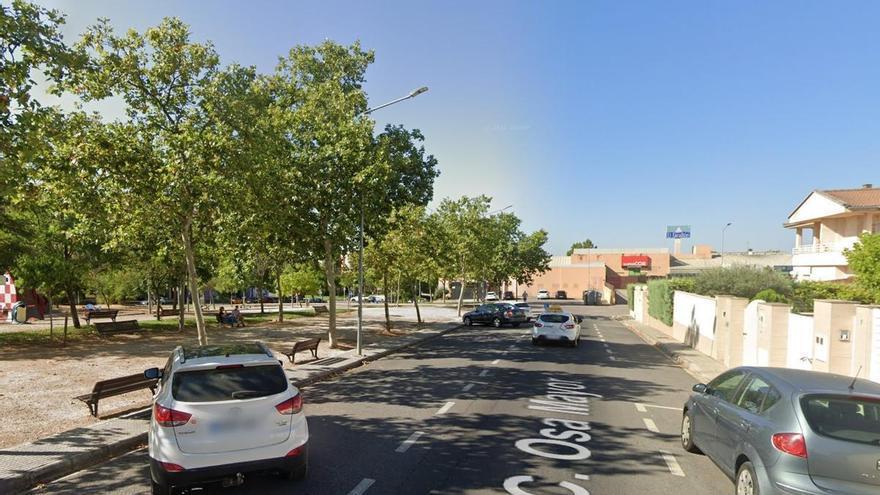 Las autoescuelas de Cáceres denuncian las carencias del punto de examen en el R-66 y exigen su traslado a la Jefatura de Tráfico en Héroes de Baler