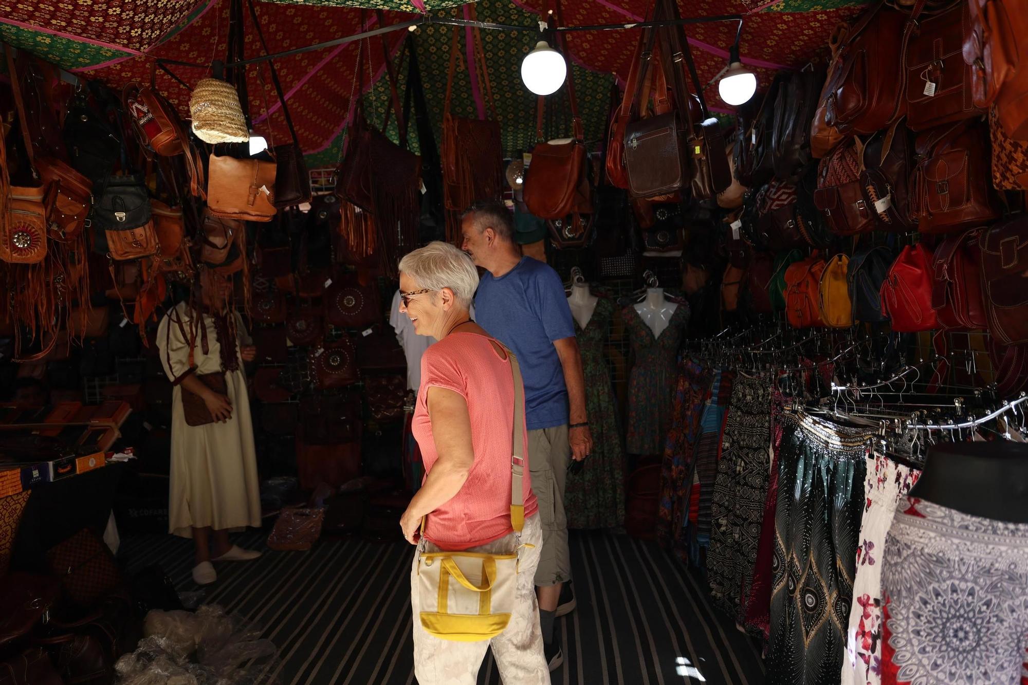 Compras de último día en la feria Eivissa Medieval