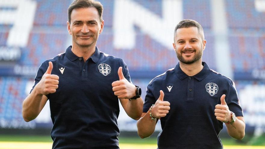 Ángel Saiz no seguirá como entrenador del Levante Femenino tras acabar su contrato