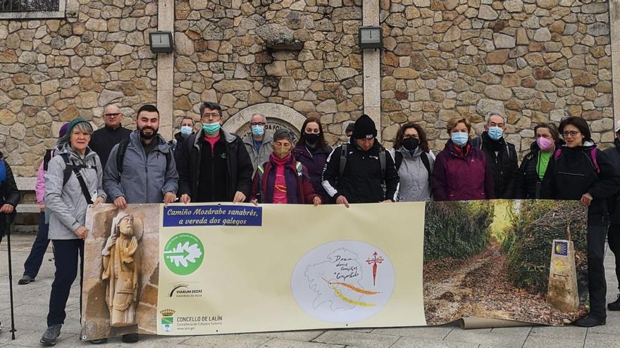 Un grupo de 23 peregrinos realiza la séptima etapa del Camino Mozárabe Sanabrés