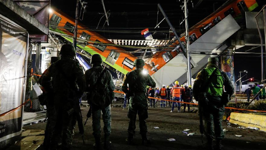 Al menos 23 fallecidos y más de 70 heridos en el desplome de un puente por el que pasa el metro en Ciudad de México