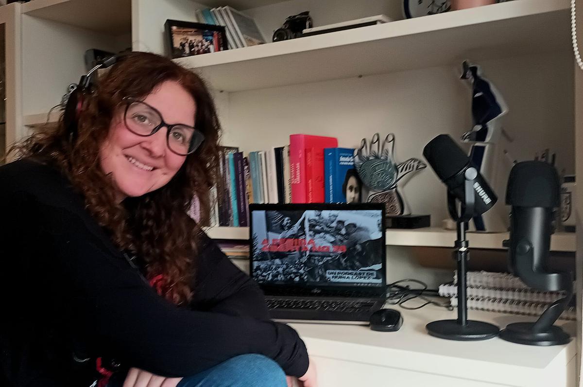 Nuria López, autora do pódcast "A ferida aberta".