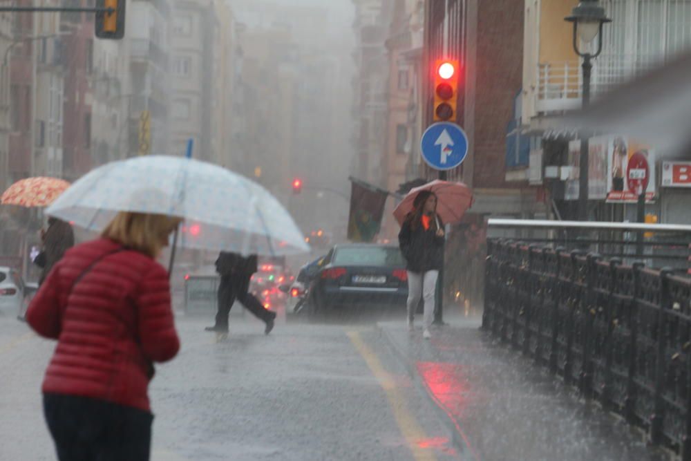 La capital de la Costa del Sol amanece bajo las nubes y con una previsión de lluvias intensas que se quedarán hasta la próxima semana