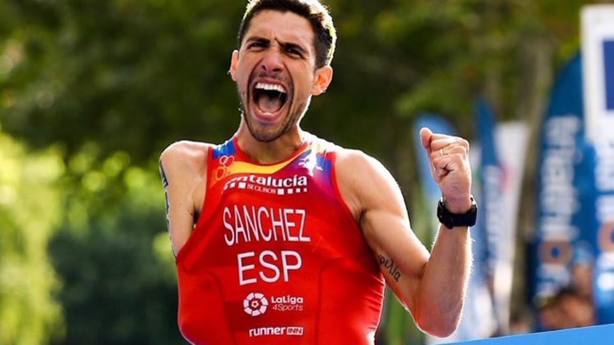 El triatleta paralímpico Alejandro Sánchez Palomero.