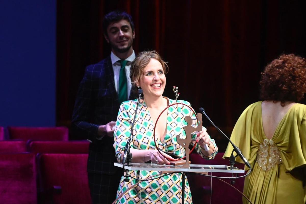 La dramaturga alturana Mafalda Bellido fue premiada en la gala de las Artes Escénicas valencianas.