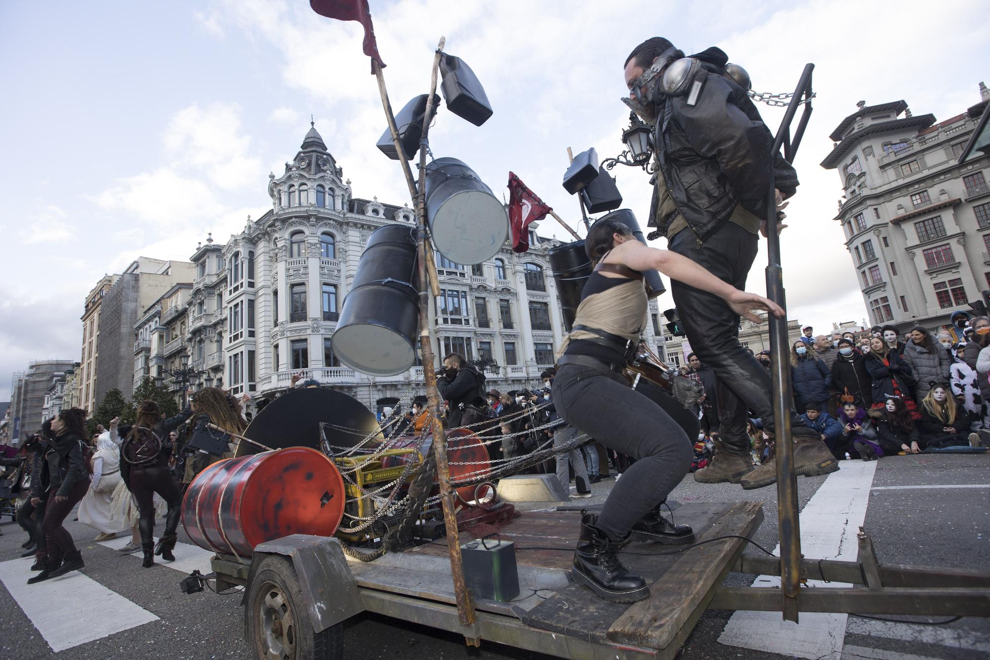 Galería de fotos: Así fue el gran desfile del carnaval en Oviedo