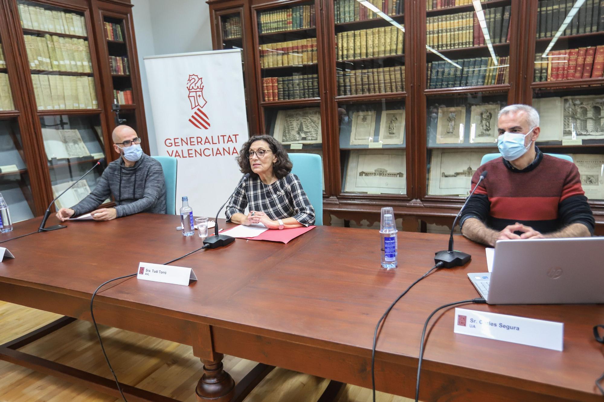 La Acadèmia Valenciana de la Llengua y El Tempir presentan una campaña en Orihuela para poner en valor el valenciano en la Vega Baja