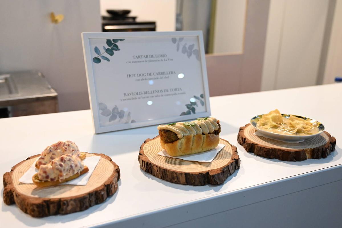 Degustación de la platos de la I Feria Agroalimentaria Espiga en Badajoz.