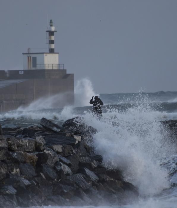 Temporal de viento y oleaje en Asturias