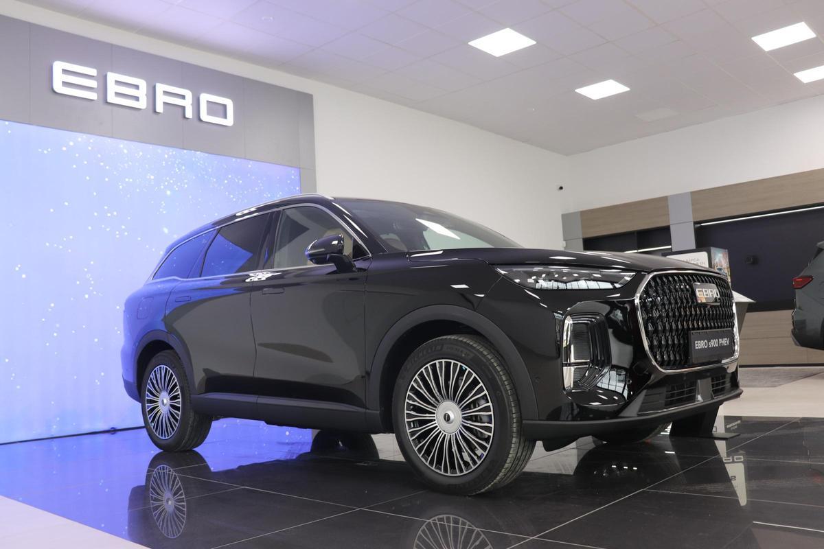 El EBRO S900 PHEV.