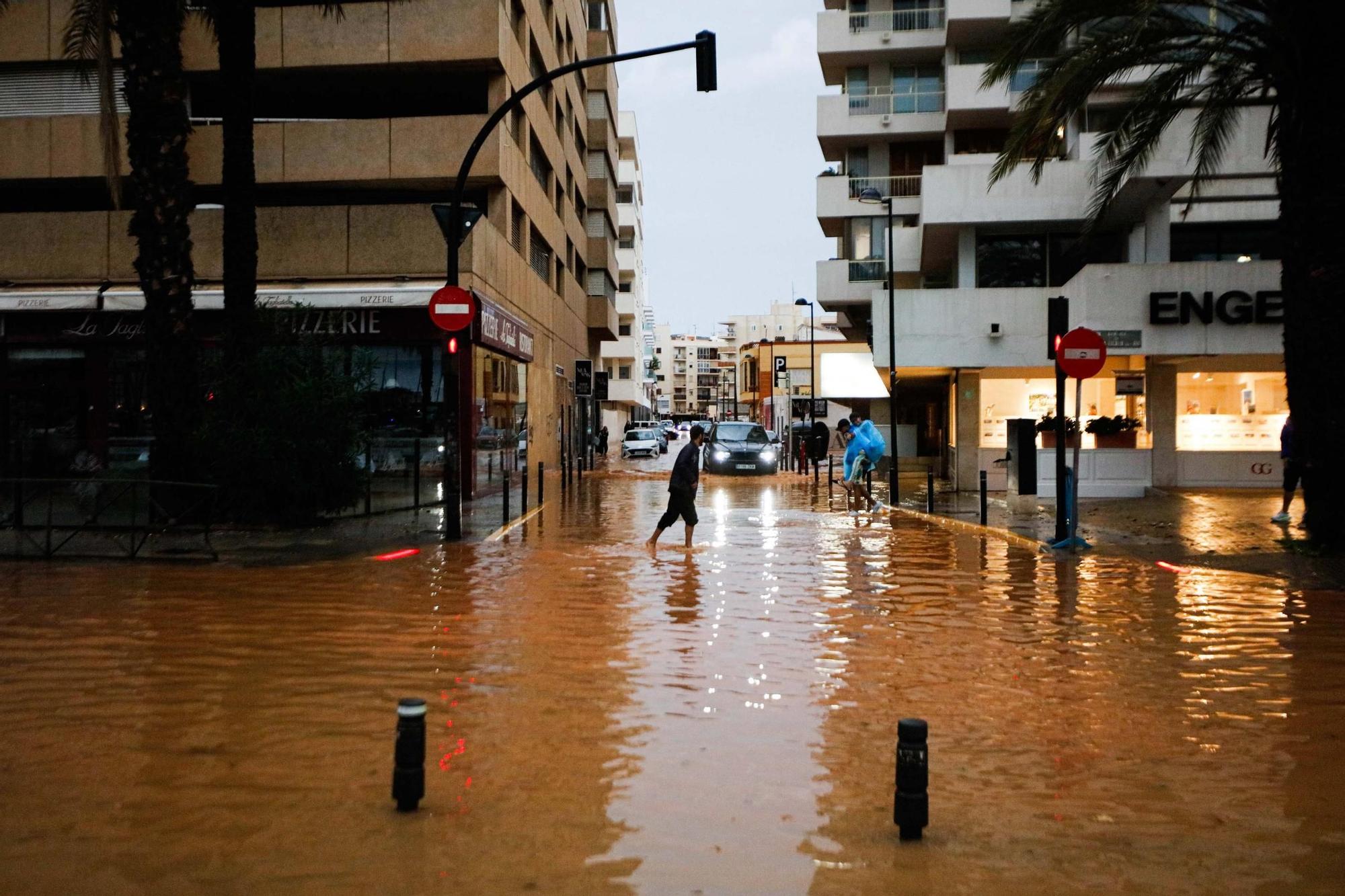 Las imágenes de la dana 'Alice' en la tarde del sábado en Ibiza