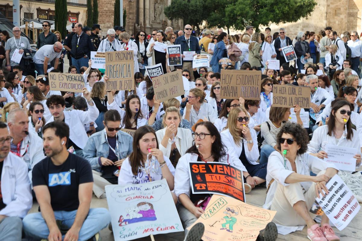 Sentada de médicos en el marco de la huelga