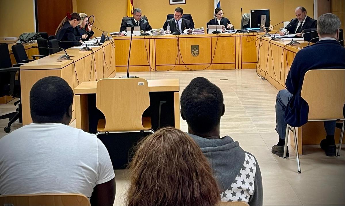 Los acusados durante el juicio qur concluyó la semana pasada en la Audiencia Provincial de Santa Cruz de Tenerife.