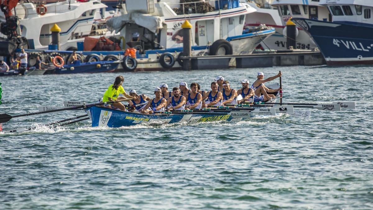 La trainera de Ares, en una temporada anterior.