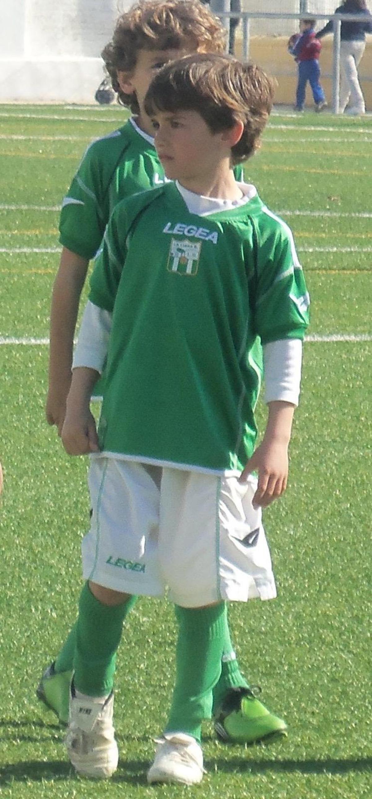 Gavi de pequeño en La Liara.